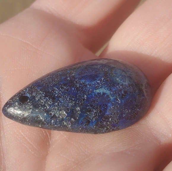 New Blue Fossil Teardrop Pendant. - Picture 7 of 16